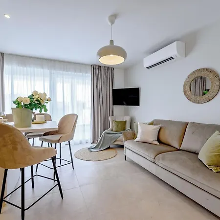 Guest house Luxury Del Sogno With Pool, Jacuzzi, Parking *