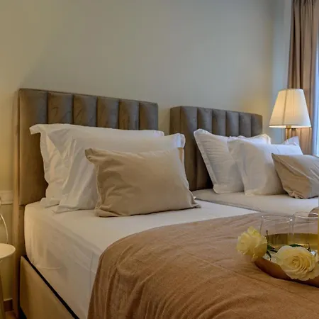 Luxury Del Sogno With Pool, Jacuzzi, Parking